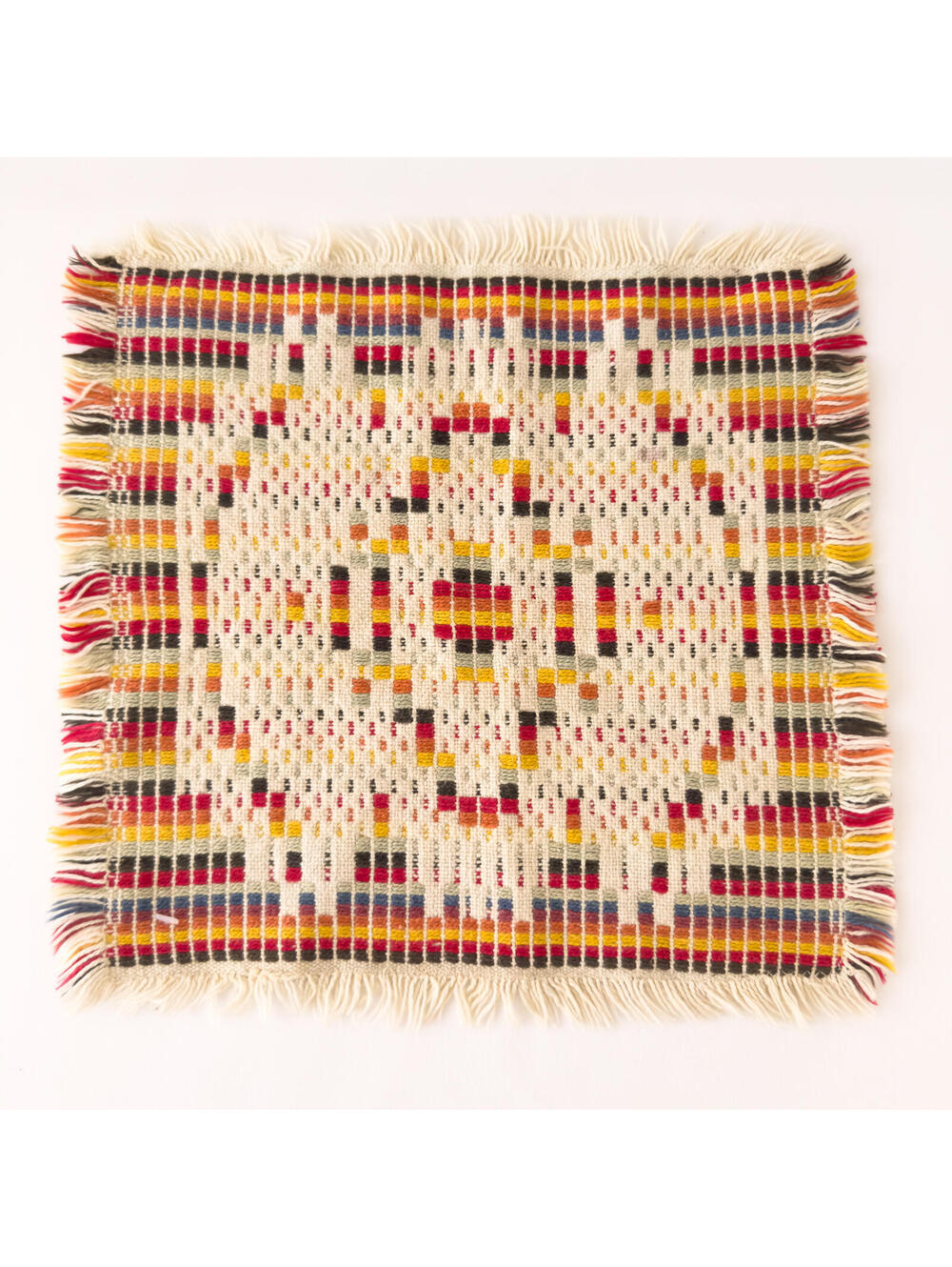 Vintage Woven Multicolor Geometric Diamond Placemat with Fringe